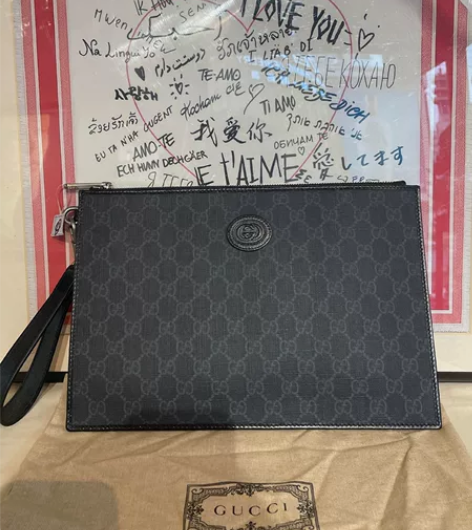 GUCCI古驰互扣式双G手拿包 98新 ...