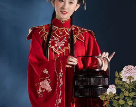 疏月大全套，有云肩 明制汉服，正红色 下单...