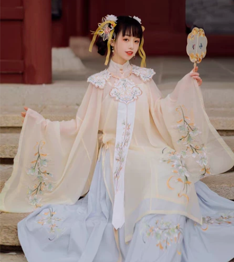 艺缕云裳仙子，明制汉服三件套，全新xs有带...