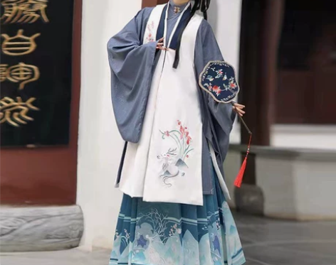 汉旭汉服不染M码，深蓝色一套，明制立领长衫...