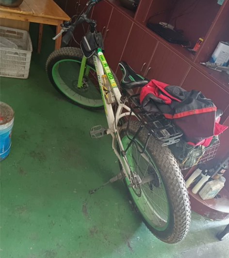 山地车，大轮胎，吃了几年灰了，便宜出 感兴...