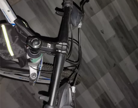 自行车山地车900买的99新家里用不到出了...