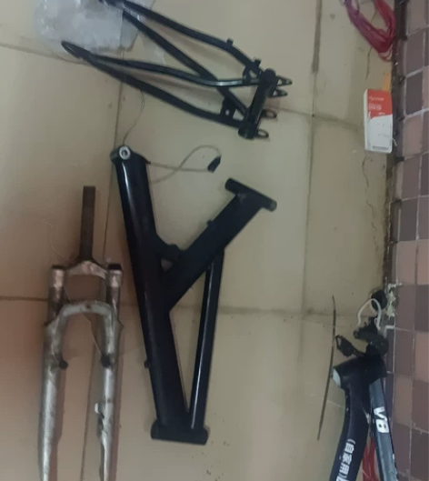 自行车钢架，带胆 感兴趣的话点“我想要”和...