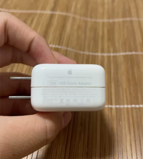 苹果10w充电头 原装 功能正常，有使用痕...