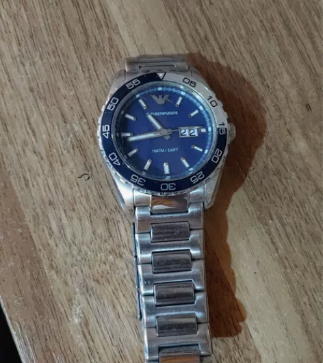 阿玛尼手表男款，原装瑞士石英机芯，品差，配...