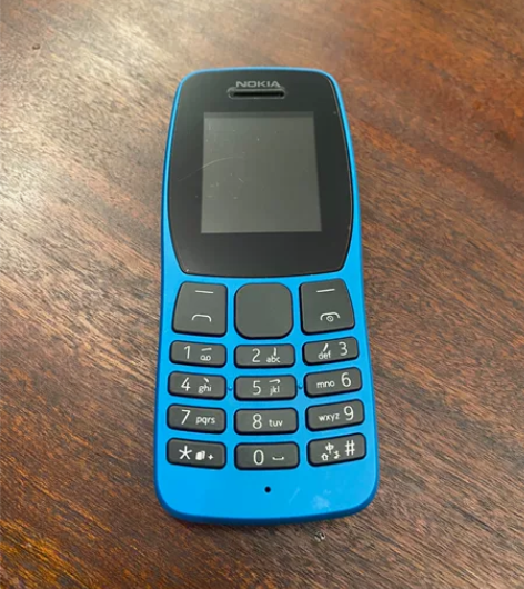 9.5成新   诺基亚手机  110 感兴...