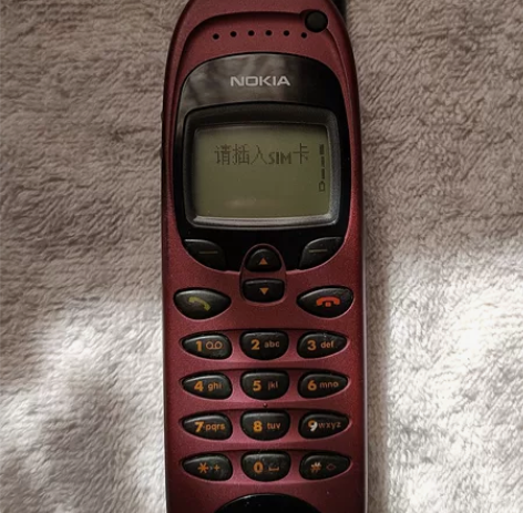 诺基亚6150.带电池，接打电话正常 。二...
