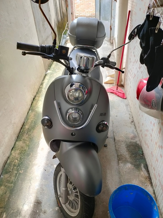 雅迪电动车，有合格证，图片都是实物拍摄的，...