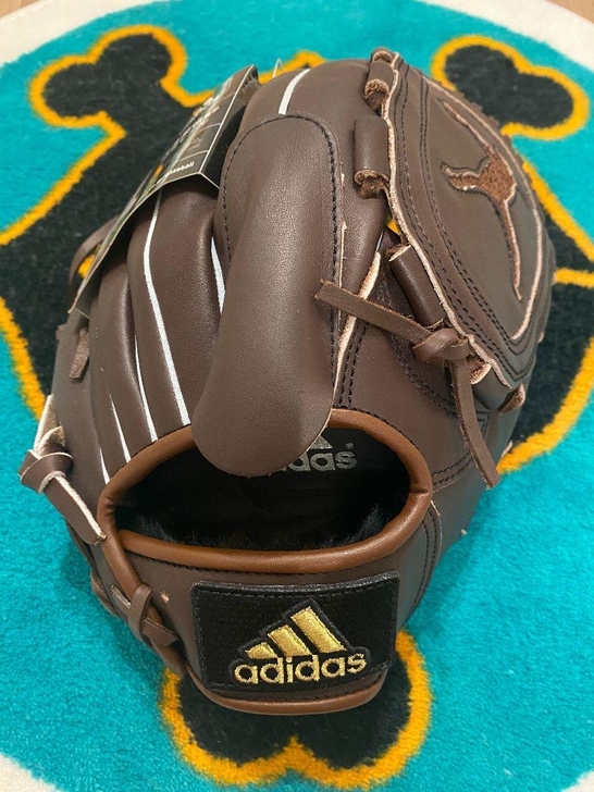 絕版讀賣巨人內海哲也adidas BASE...