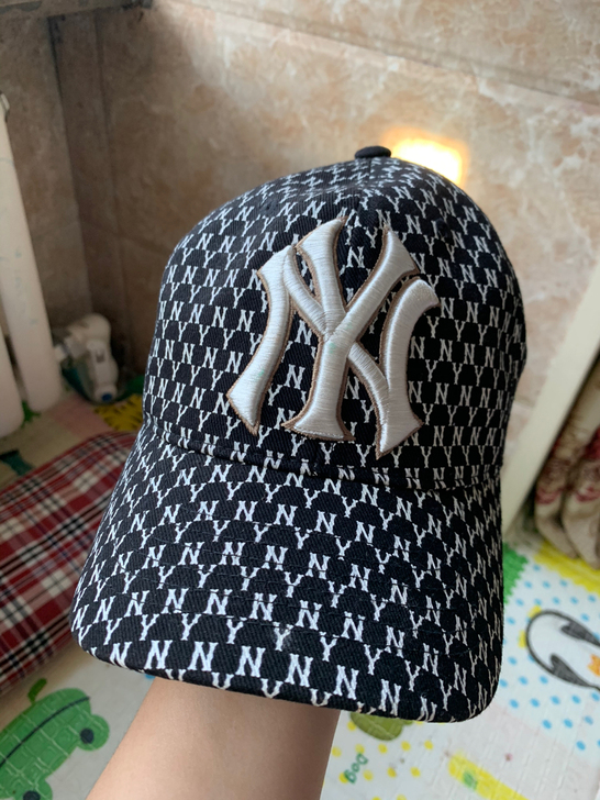 MLB帽子 喜欢联系我 怀疑假货的请不浪费...