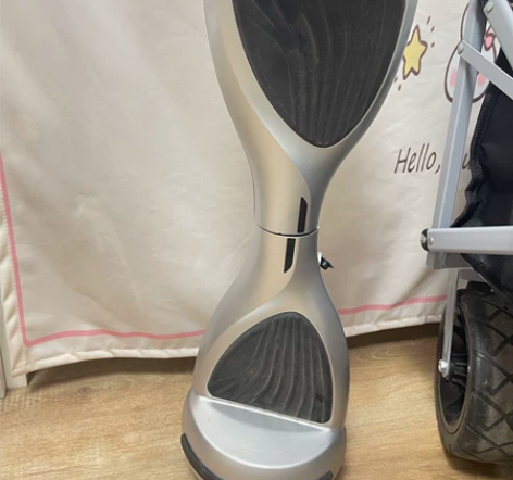 联想平衡车 孩子骑过两三次   699买的...