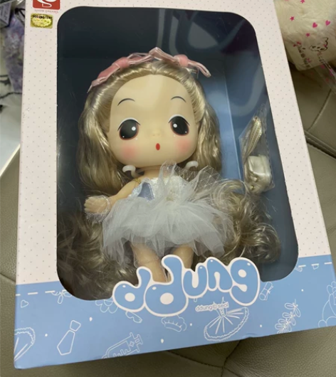 芭蕾冬己娃娃,全新 感兴趣的话点“我想要”...