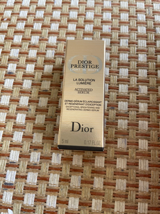 Dior迪奥花秘瑰萃光皙臻白修护精华乳白玫...