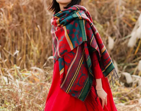 民族风围巾女春秋加厚保暖拍照大方巾外搭斗篷...