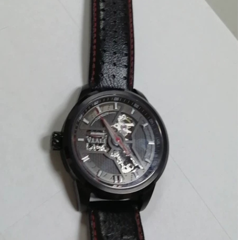 飞亚达自动上链表，几乎全新r 感兴趣的话点...