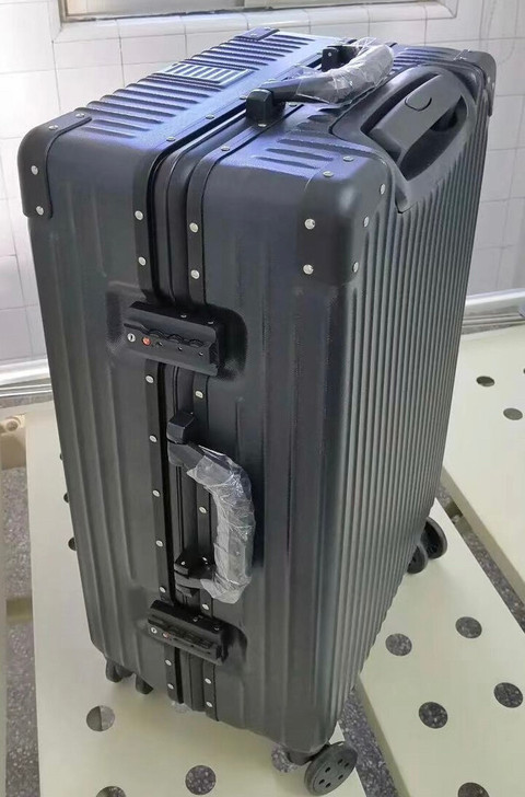 全新 【实体店清仓】ULDUM旅行箱行李箱...