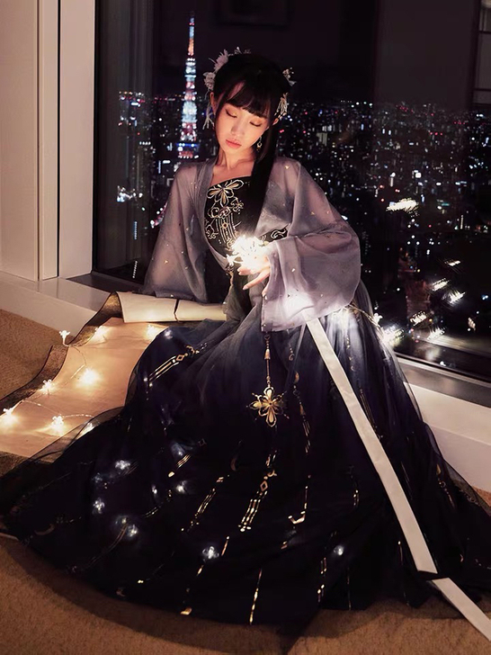 【十三余 小豆蔻儿】连璧珠玑 对襟衫刺绣吊...