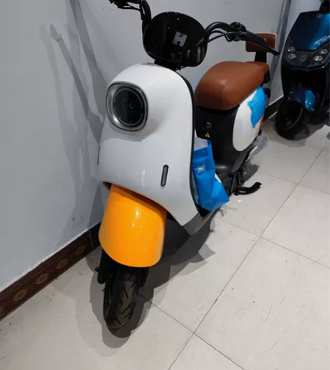 全新哈啰电动车 新国标车型，不用驾照，安装...