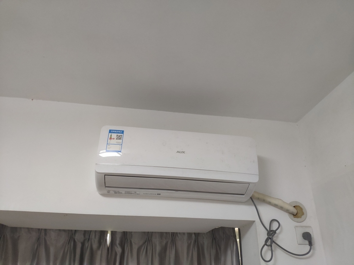 搬家处理，奥克斯冷暖空调，1匹。990元，...
