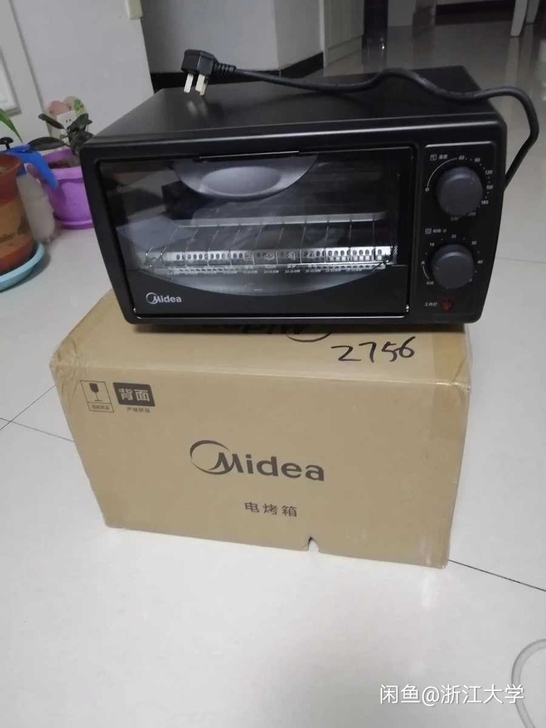 出让美的电烤箱，小家庭用，简单方便好用！就...