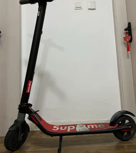 九号电动滑板车，品牌：Ninebot。功能...