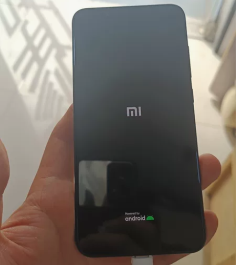 纯原小米8一台  6+64无任何问题一切正...