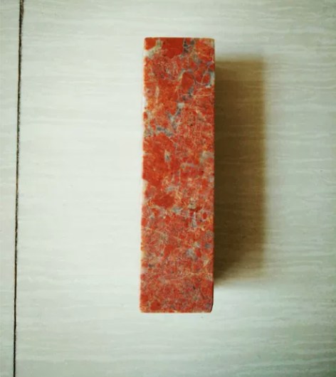 原石朱砂冻鸡血石闲章,重135克,尺寸,8...