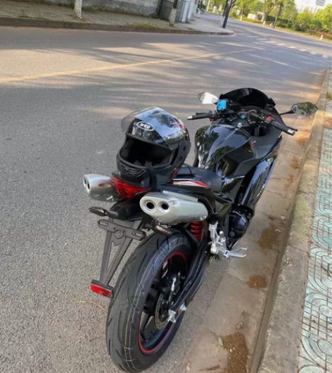 全新H2摩托车跑车 400cc双缸国四电喷...