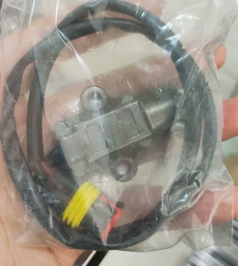 适用贝纳利黄龙BJ600 300250幼狮...