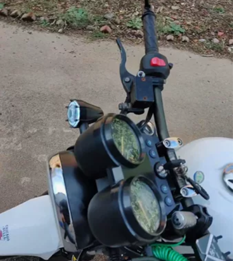 小姐姐女骑福利 银钢迷你150CC，坐高6...