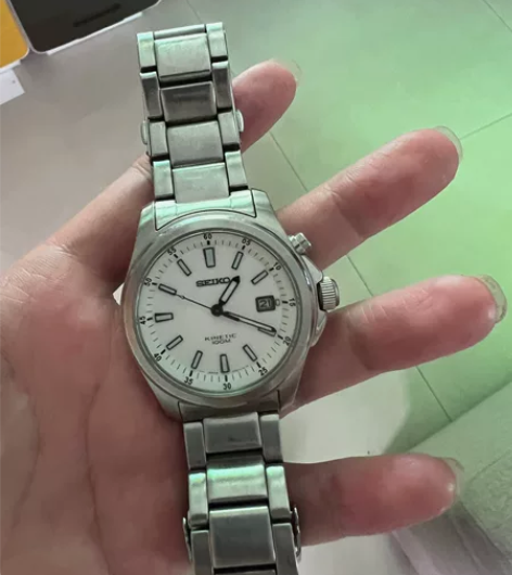 精工钢表手表,人动电能,此款已绝版,售出不...