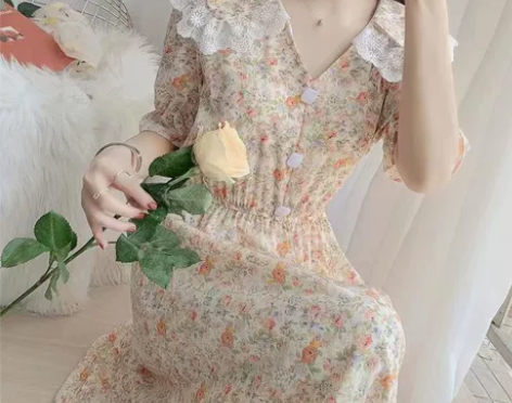 大码女装娃娃领连衣裙2022新款遮肚显瘦气...