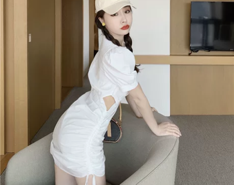 法式泡泡袖收腰镂空显瘦连衣裙2022新款夏...