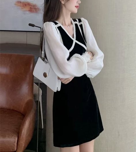 2022年秋冬新款泡泡袖丝绒法式复古连衣裙...