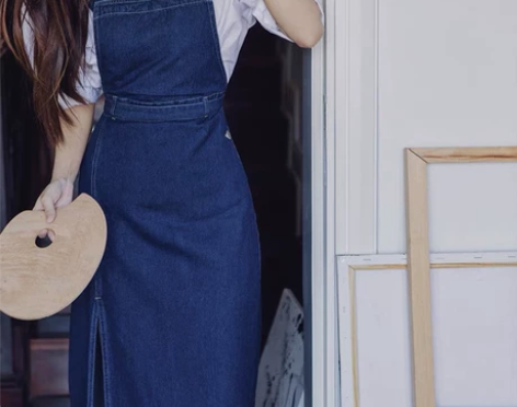 开叉牛仔背带裙 没有腰带了  码数不记得多...