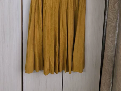 冬季姜黄色鹿皮绒半身裙收腰百褶裙 感兴趣的...