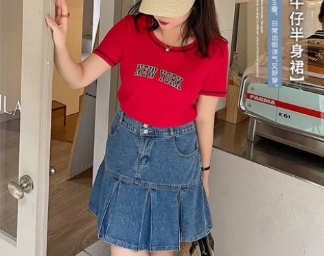 牛仔百褶裙130-150 拿回来洗了 没穿...