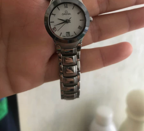 欧米伽女式手表 高fang，不是正品 简单...