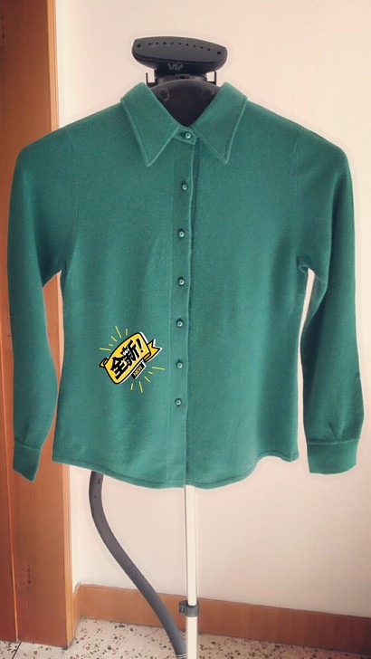 转让女士绿色开衫羊绒衫，外穿开衫羊绒衫，衣...