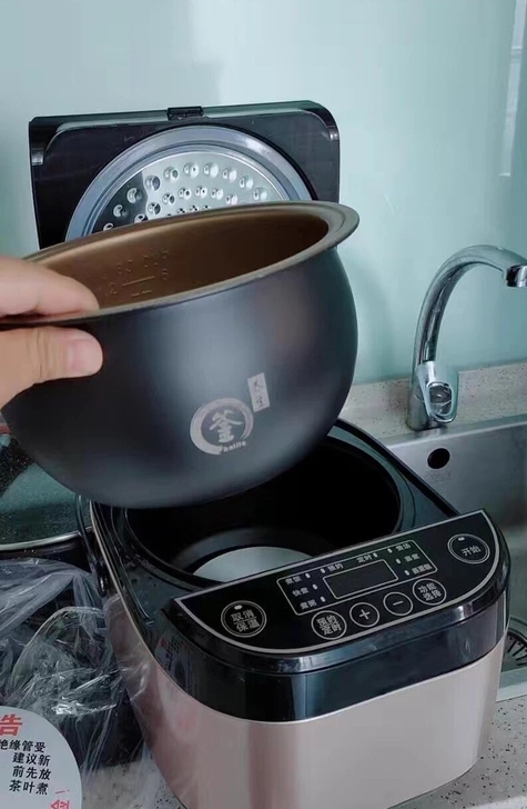 (全新包邮)多功能电饭煲电饭锅家用可预约3...