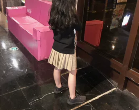 全新！！！！带吊牌。卷卷家 中性风拼接po...