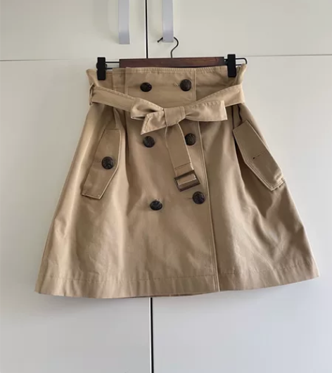 阿玛施军旅风半裙2码 感兴趣的话点“我想要...