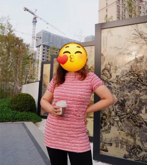 秋冬季来了，香奶奶风花粉色长款盖屁股连衣裙...