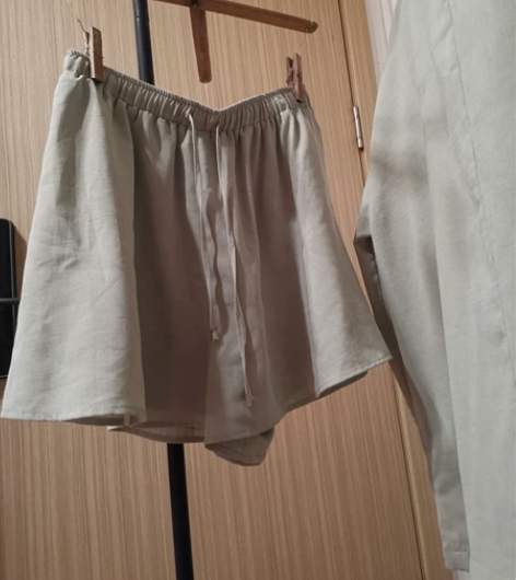 依之家买的三件套388元，M码，我个子矮小...