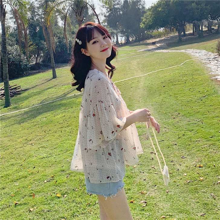 蕾丝雪纺衫