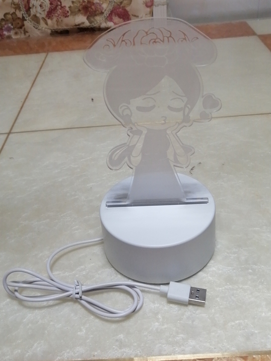 小夜灯和放装饰品两件物品,没用过,自取,不...