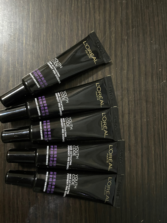 欧莱雅青春密码酵素精华肌底液。 全新 7....