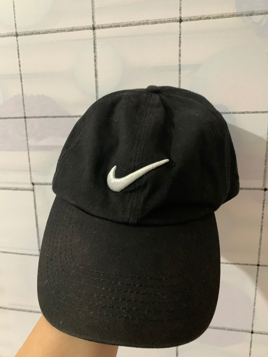 NIKE/耐克帽子，大小可调节，便宜出售
