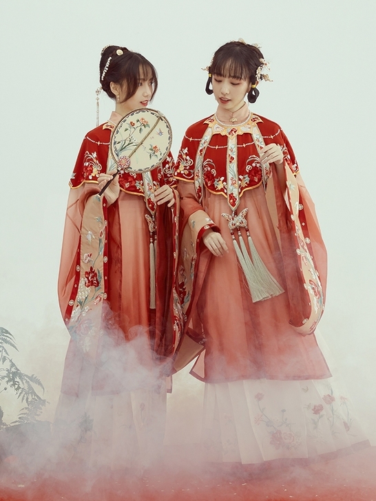 【十三余 小豆蔻儿】[迟迟-银临联名款]立...