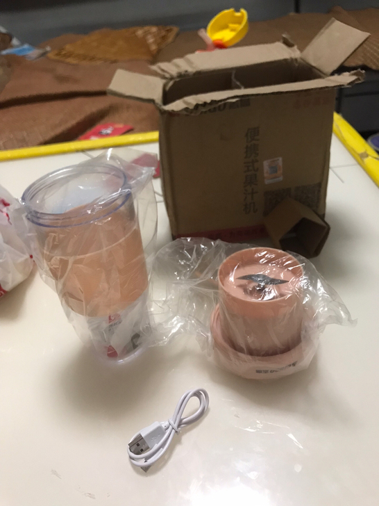 志高便携榨汁机，全新未使用，原包装转寄，3...